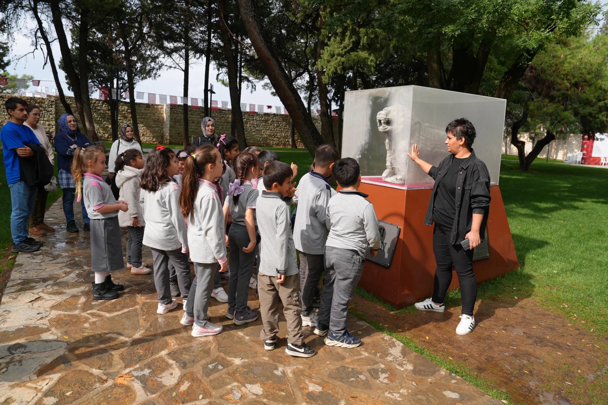 Edebiyat şehri’nde çocukların dünyası kitaplarla renkleniyor!
