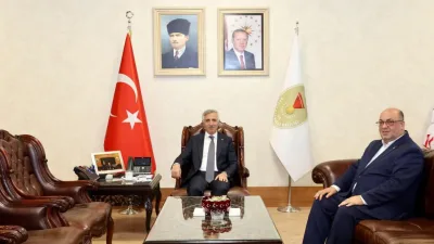 Dulkadiroğlu Belediye Başkanı Mehmet Akpınar, Kahramanmaraş Valisi Mükerrem Ünlüer’i makamında