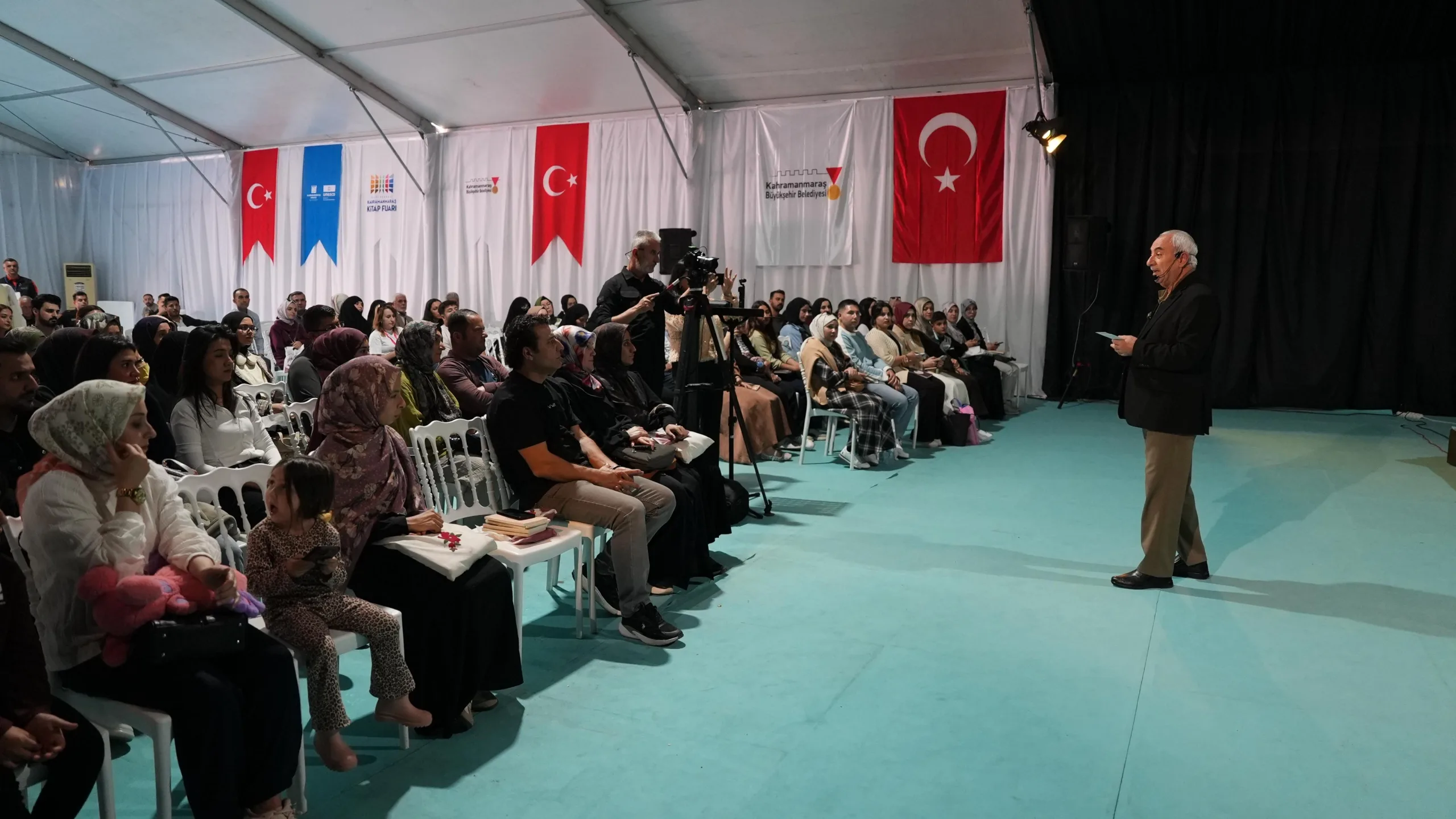 Usta şair nurullah genç kahramanmaraşlılarla buluştu!