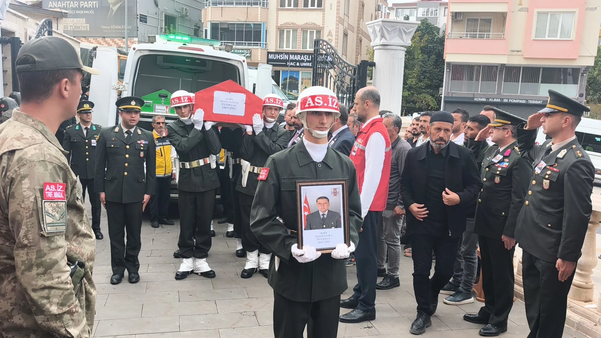 Kahramanmaraş şehidini ebediyete uğurladı!