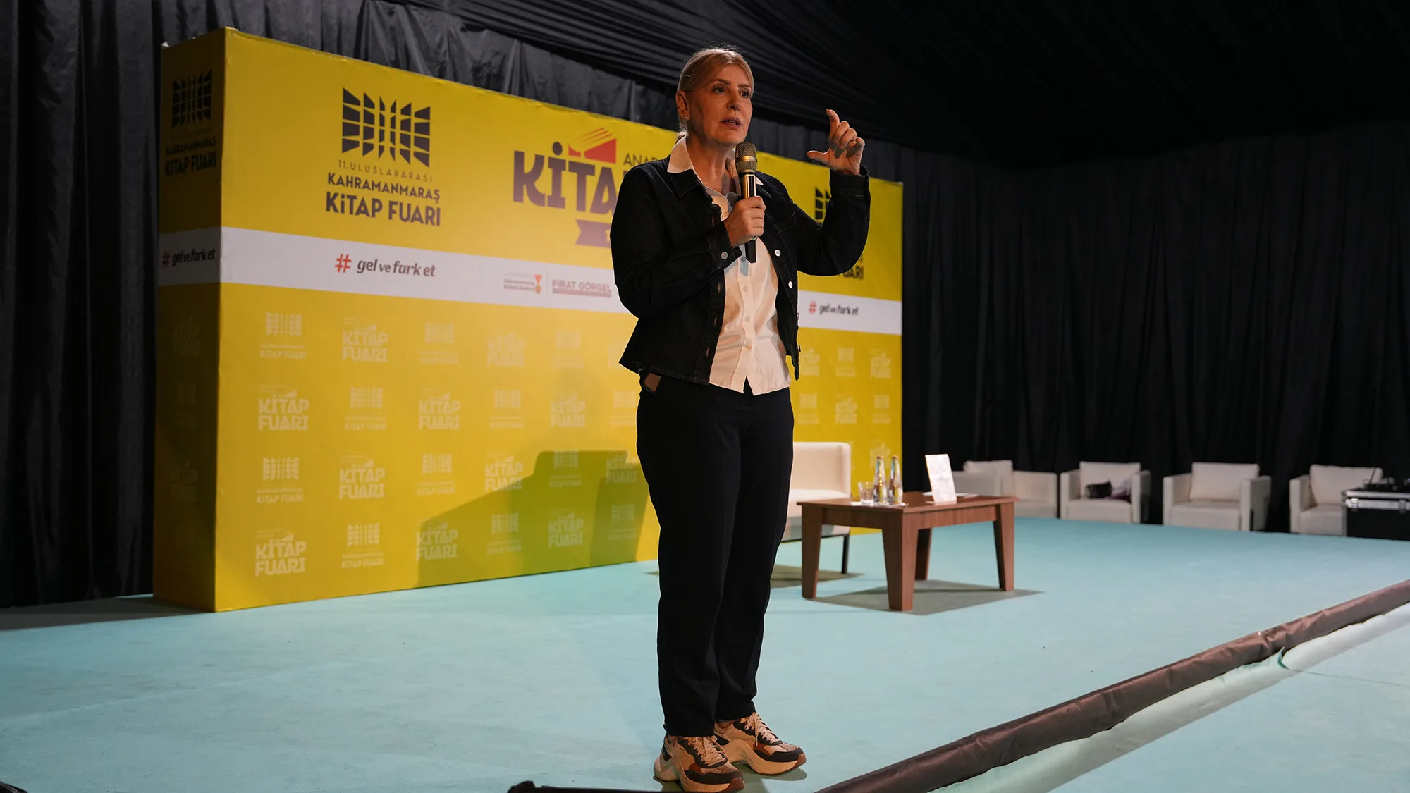 Sevda türküsev kitap fuarı’nda okurlarla buluştu!