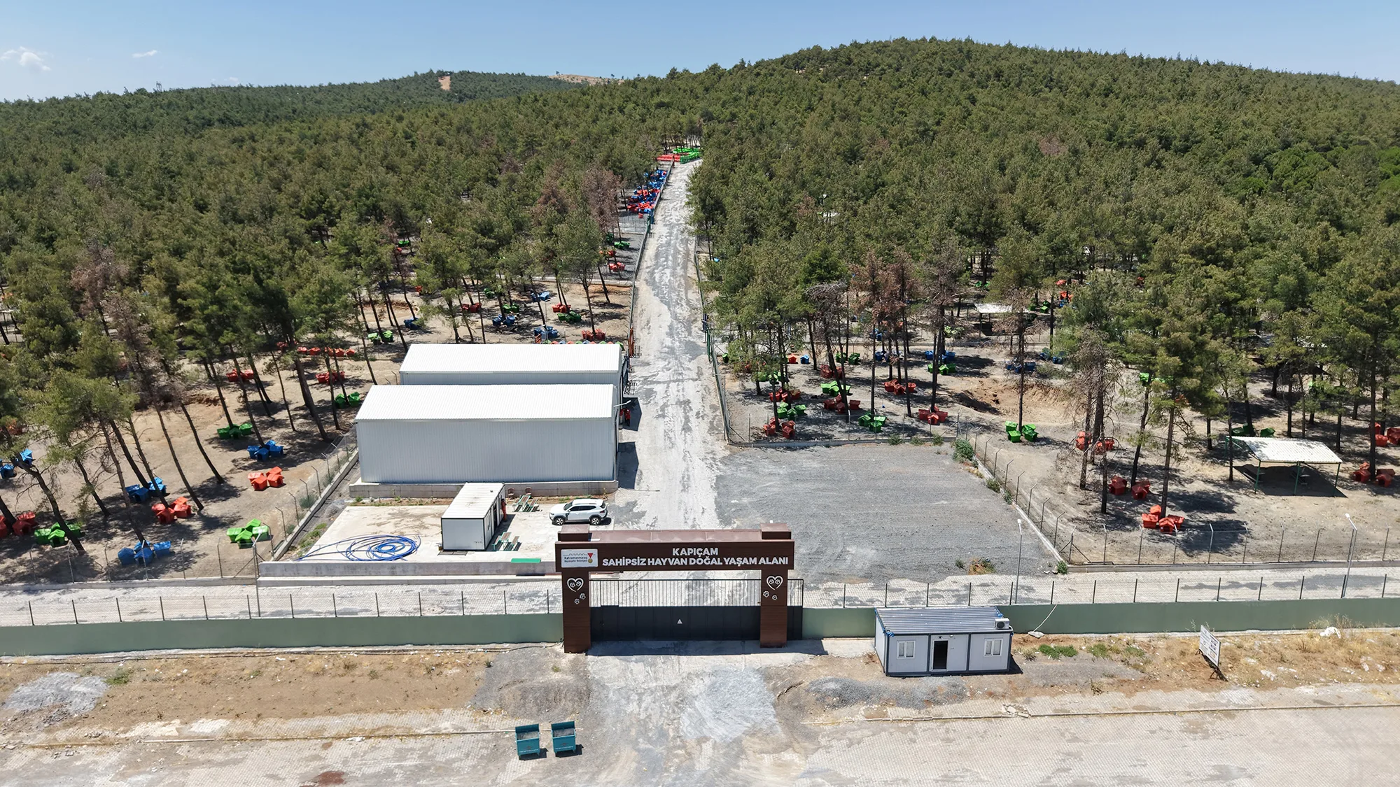 Sokak hayvanlarına 141 bin metrekarelik güvenli yaşam alanı
