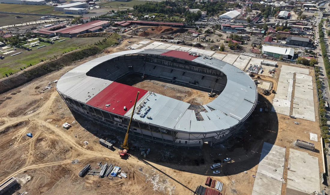 Kahramanmaraş’ta yükselen dev tesisi yerinde gören dünyaca ünlü spor adamları