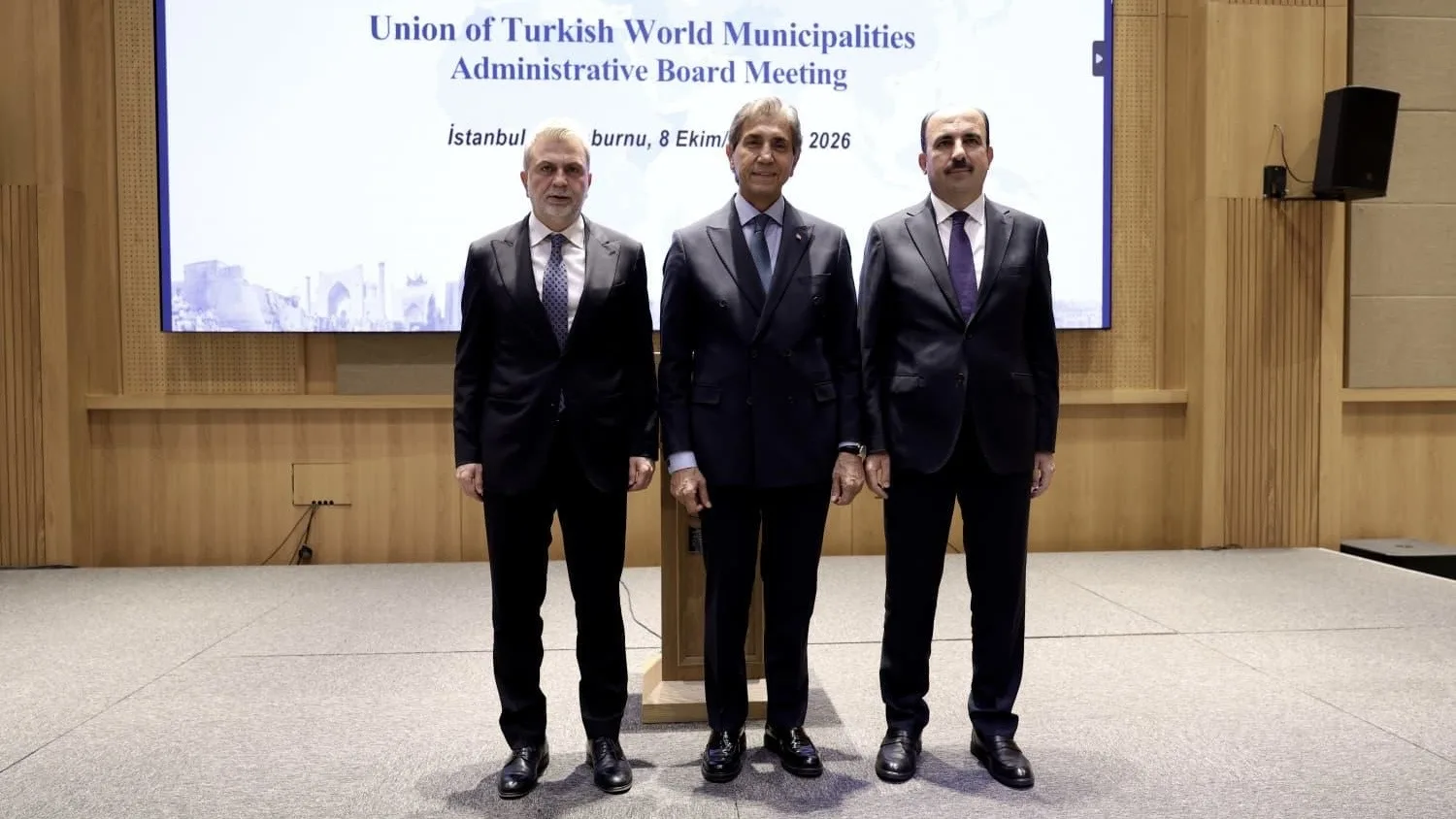 Türk dünyası belediyeler birliği’nin yeni başkanı fırat görgel oldu!