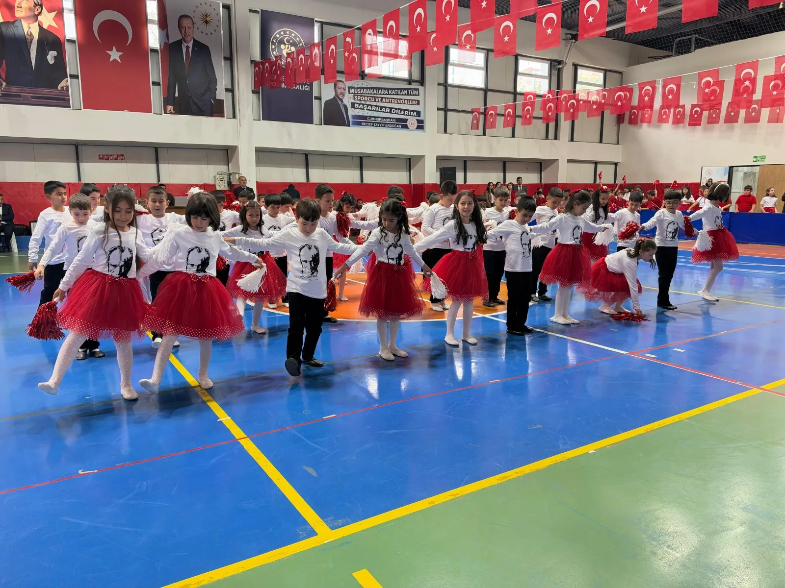 Cumhuriyet'in yıl dönümü andırın’da görkemli gösterilerle kutlandı!