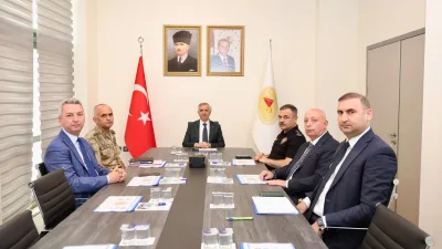 Vali Mükerrem Ünlüer başkanlığında düzenlenen Üniversite Koordinasyon Toplantısı’nda, 2026-2027 akademik