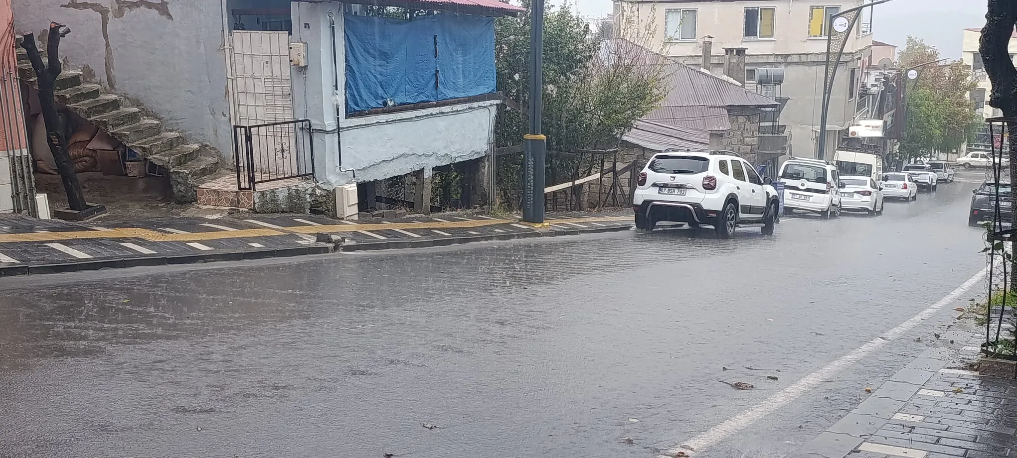 Andırın’da Sağanak ve Dolu Alarmı!