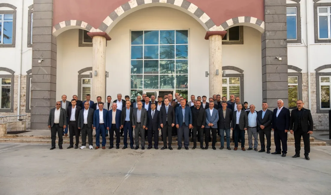Kahramanmaraş’ın Andırın ilçesinde 19 Ekim Muhtarlar Günü; çelenk sunma töreni,