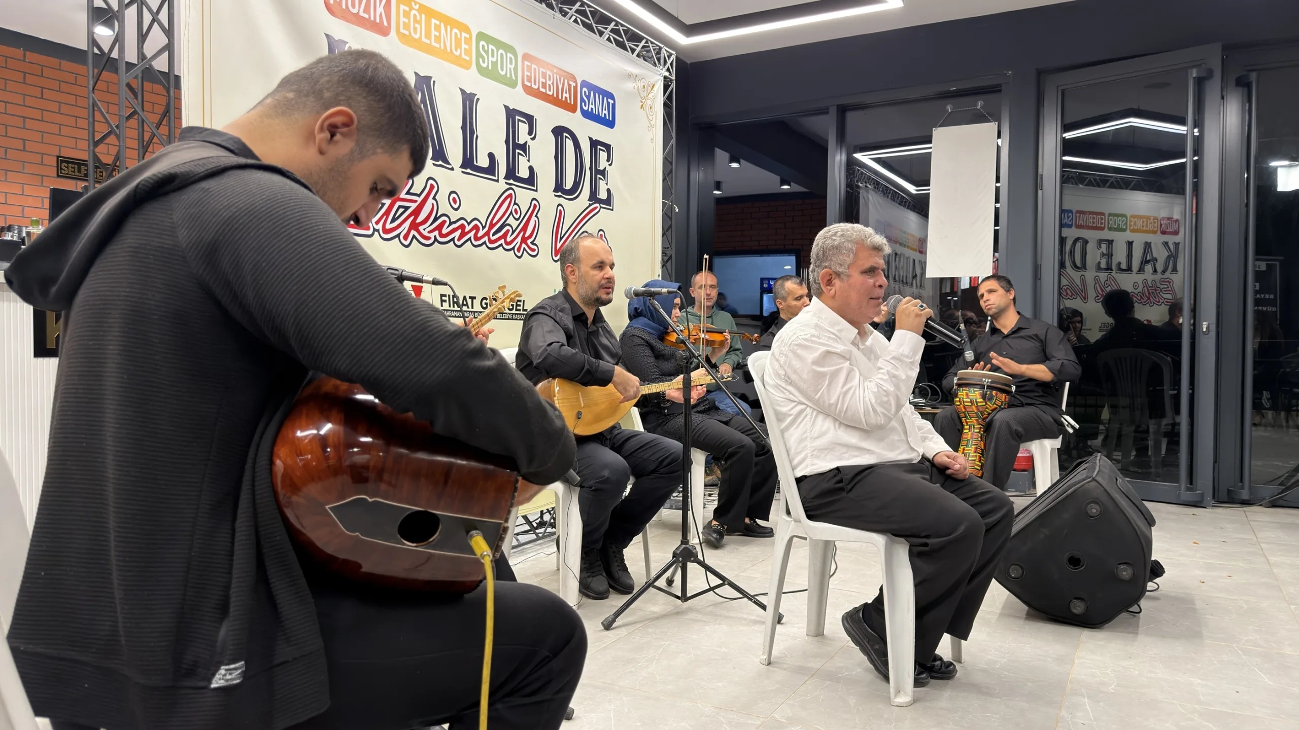 Kalenin zirvesinde engelsiz müzik ziyafeti!