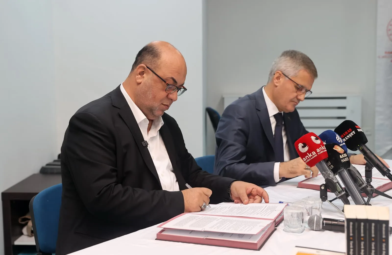Dulkadiroğlu’nda gençler i̇çin eğitime güçlü i̇mzalar atıldı!