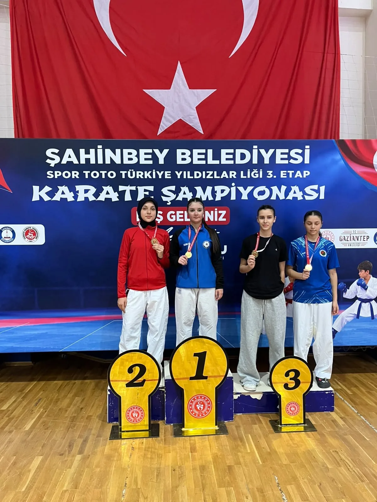 Kahramanmaraşlı genç karatecilerimizden türkiye dereceleri! Kahramanmaraşlı genç karatecilerimizden türkiye dereceleri!