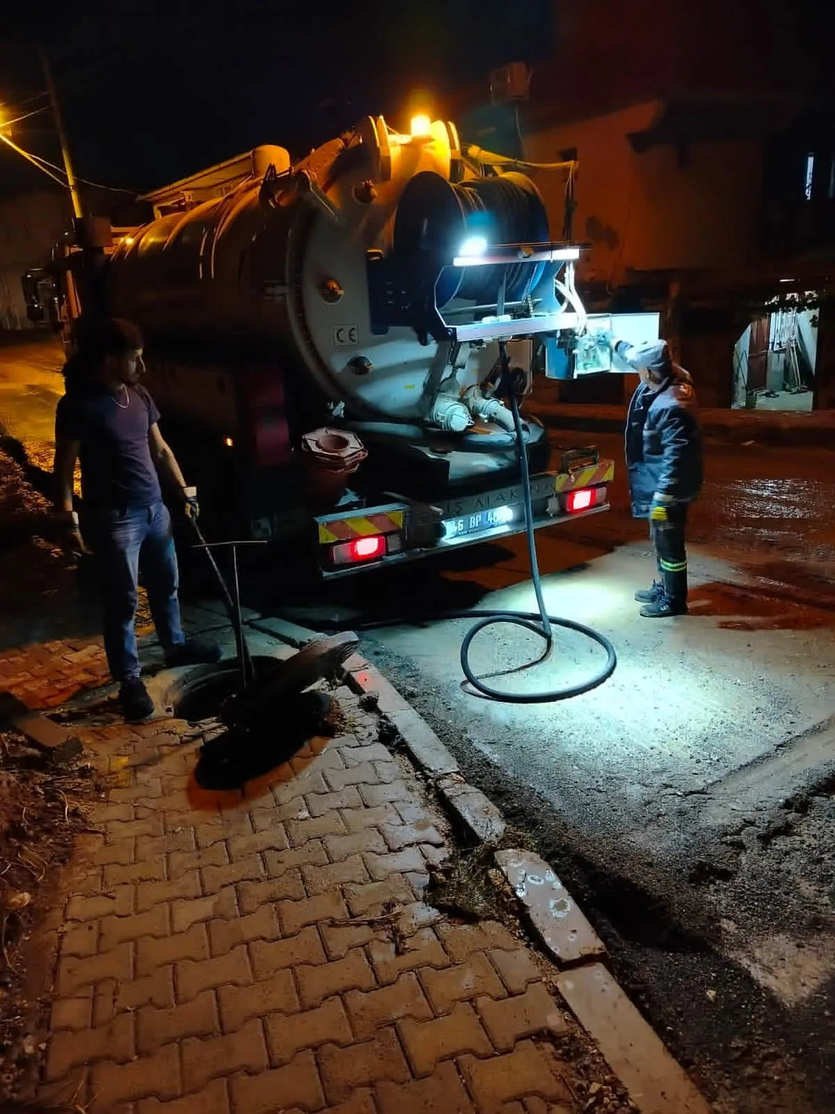 Kahramanmaraş Su ve Kanalizasyon İdaresi (KASKİ) Genel Müdürlüğü ekipleri, kent