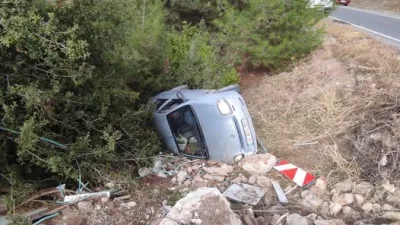 Kahramanmaraş’ın Dulkadiroğlu ilçesine bağlı Bertiz Boyalı Mahallesi’nde seyir halindeyken otomobiline