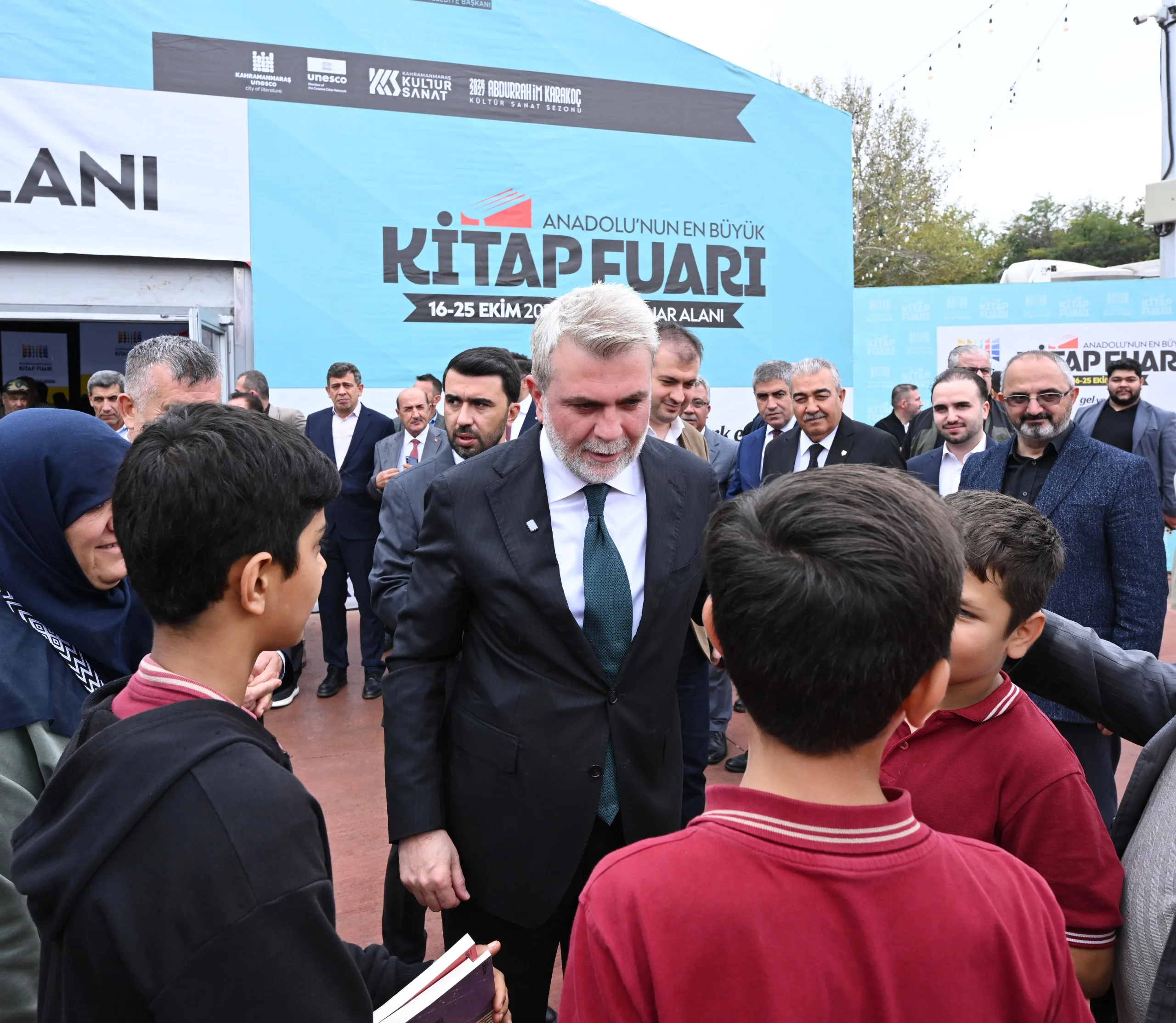 Anadolu’nun en büyük kitap fuarı kapılarını açtı!