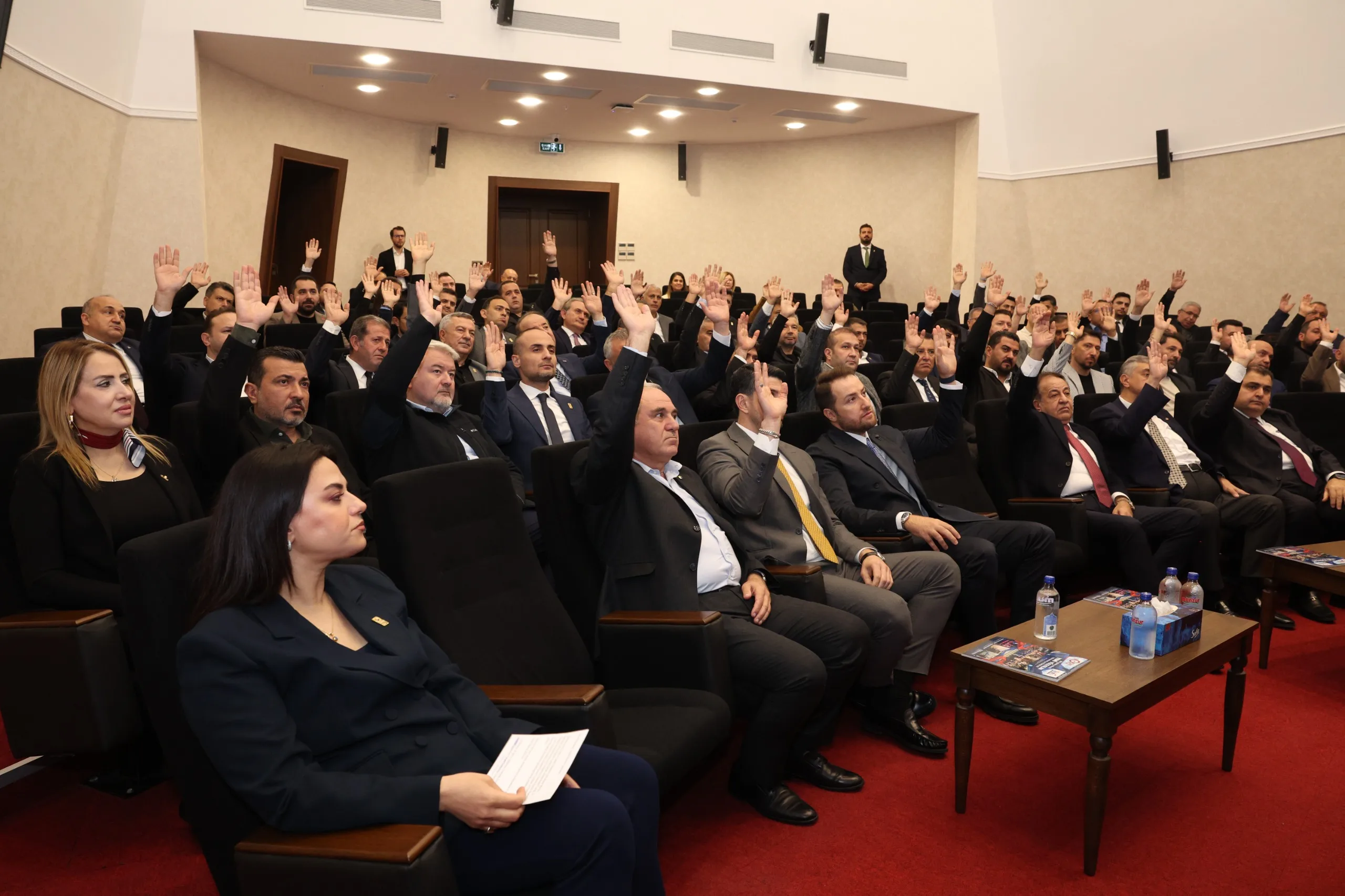 Kmtso’da sandıktan birlik mesajı çıktı!