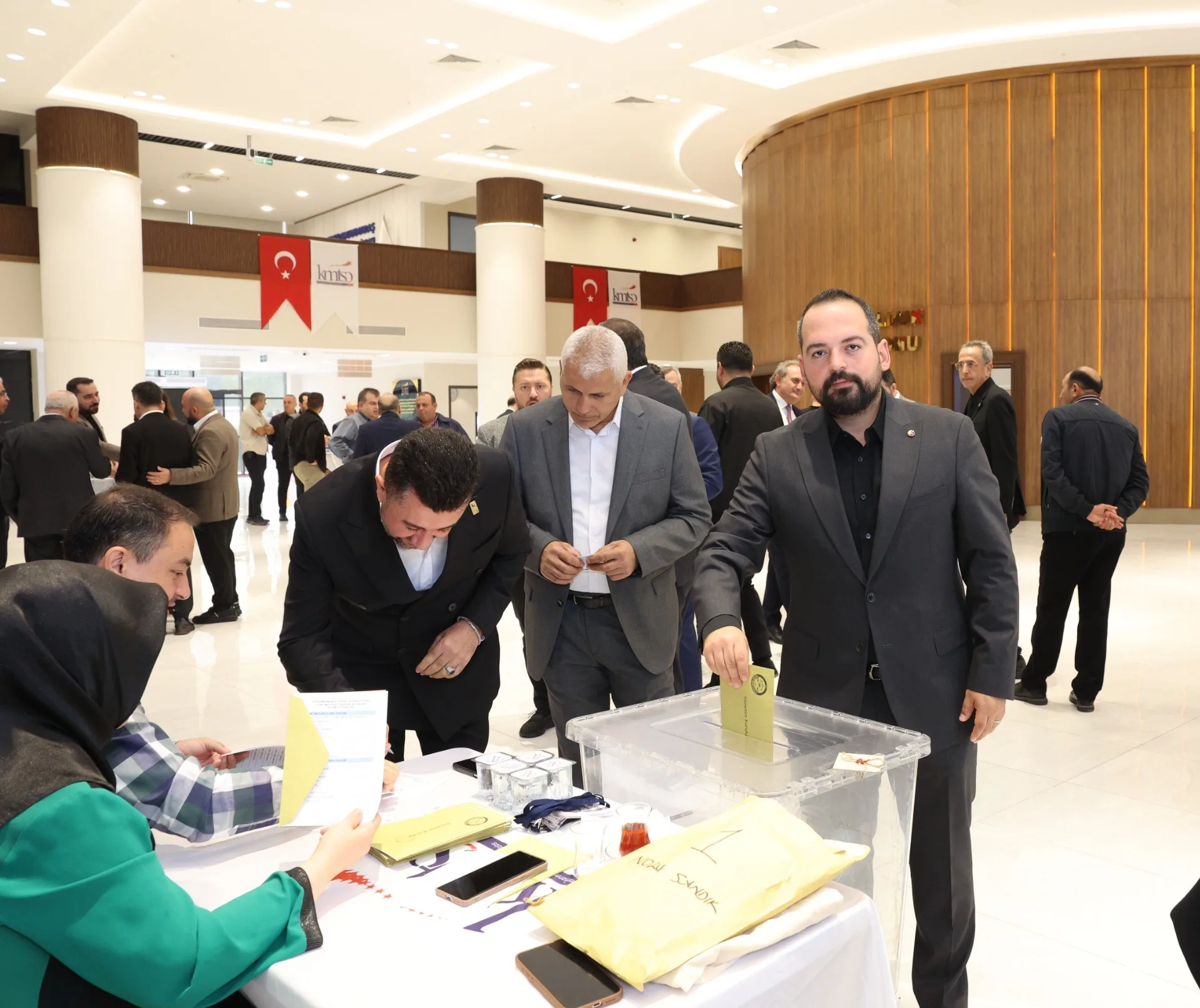 Kmtso’da sandıktan birlik mesajı çıktı!