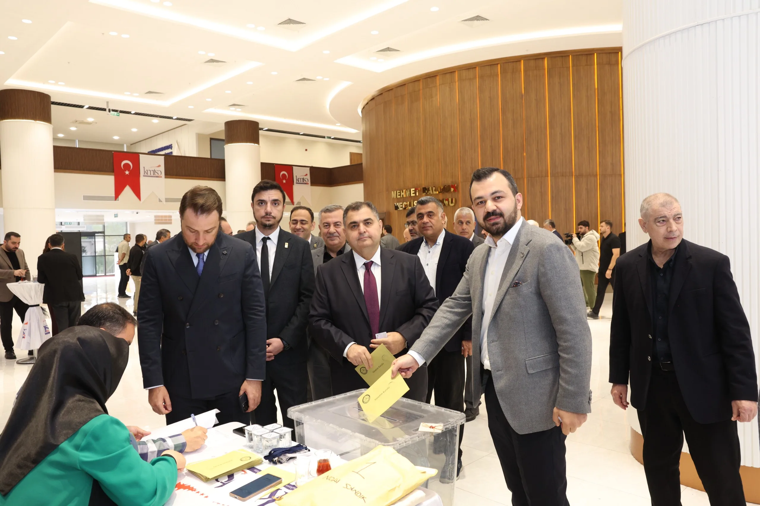 Kmtso’da sandıktan birlik mesajı çıktı!