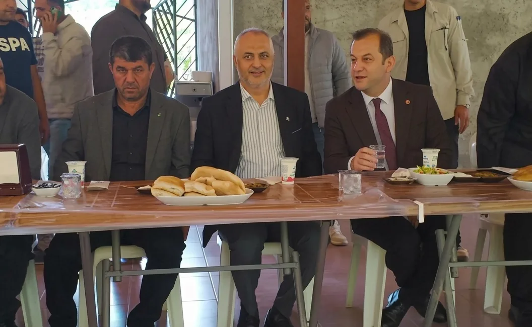 Andırın Kaymakamı Ömer Bulut ve Belediye Başkanı Ahmet Sinan Gökşen,
