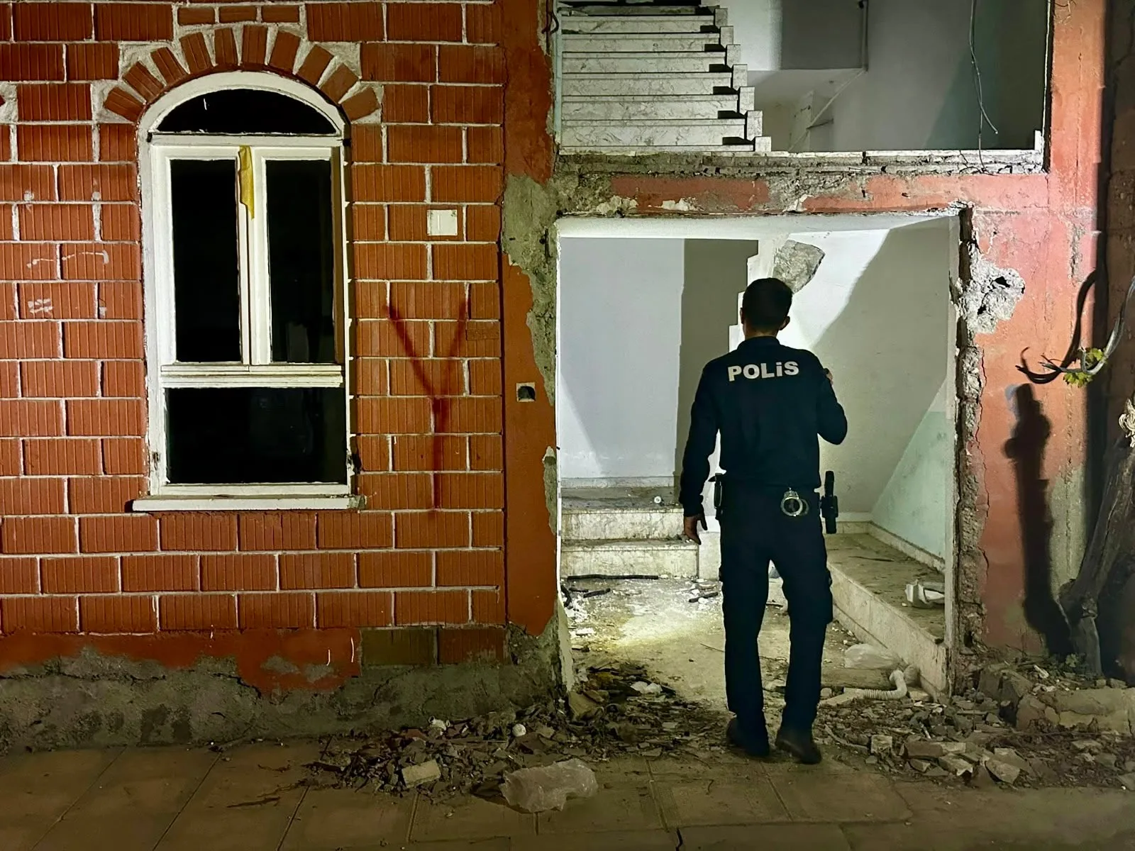 Kahramanmaraş’ta Okul Çevrelerinde Sıkı Güvenlik Denetimi!