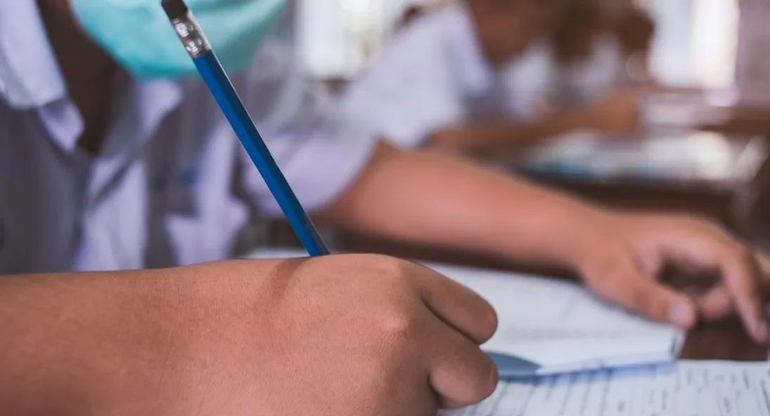 Millî Eğitim Bakanlığı (MEB), ortaokul ve liselerde gerçekleştirilen yazılı sınavların