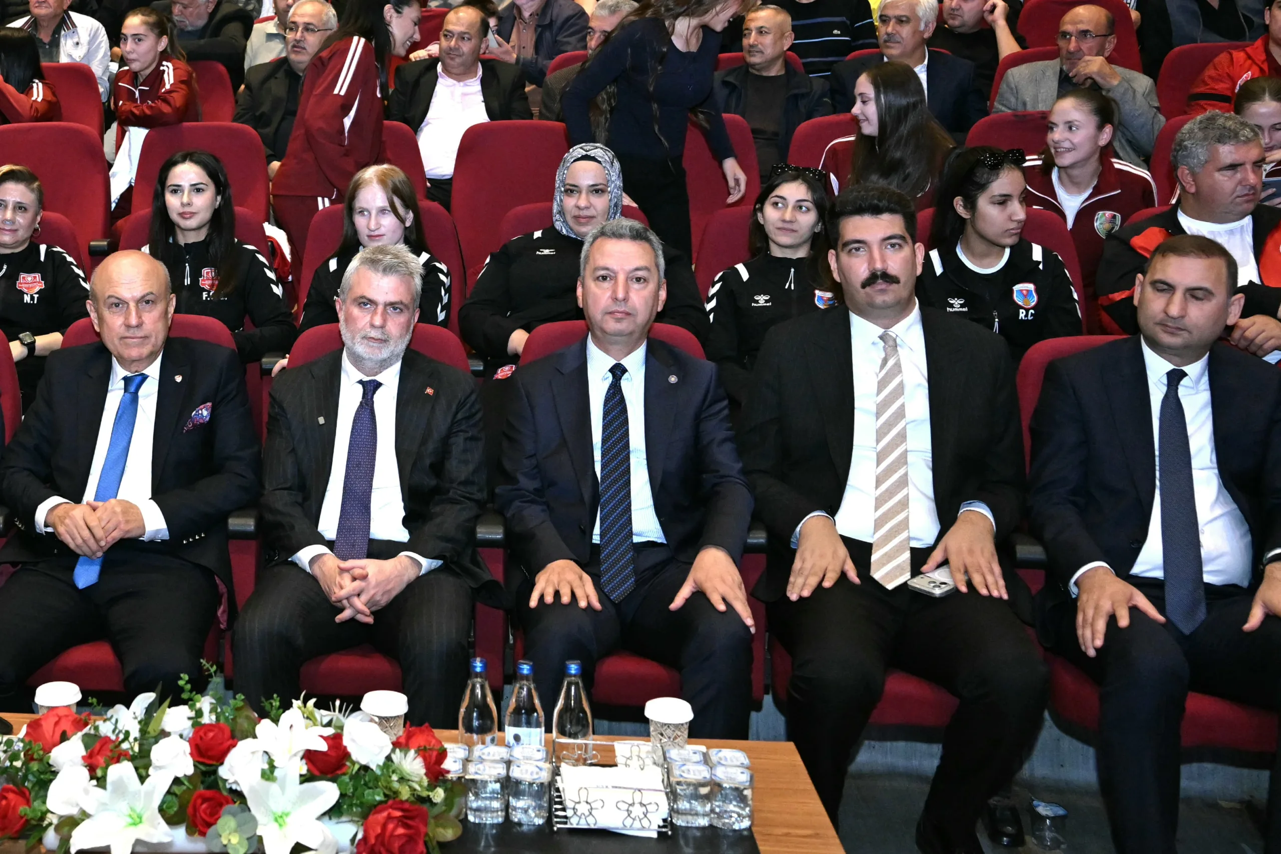 Efsane i̇simler kahramanmaraş’ta buluştu!